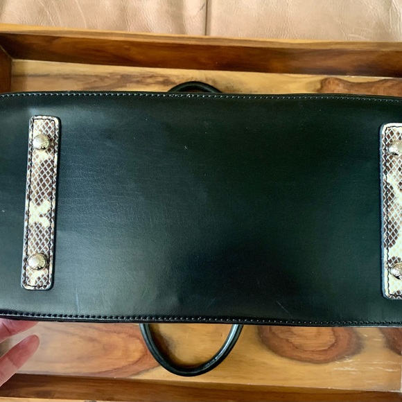 It Bag World Favorite - Picture 5 of 9